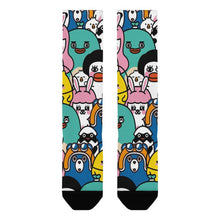 Lade das Bild in den Galerie-Viewer, Personalisierte Socken vollflächig bedrucken | 360° Design