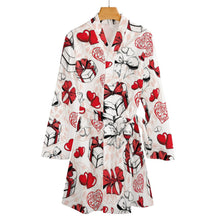 Lade das Bild in den Galerie-Viewer, Dein Wohlfühl-Moment | Eleganter Morgenmantel personalisieren