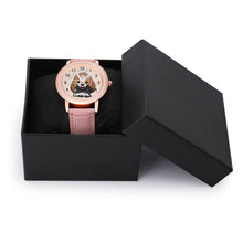 Lade das Bild in den Galerie-Viewer, Personalisierte Damen Foto-Armbanduhr mit Echtlederband Pink