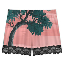 Lade das Bild in den Galerie-Viewer, Personalisierbarer Damen Schlafanzug mit Spitze und Shorts