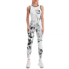 Lade das Bild in den Galerie-Viewer, Einteiler Jumpsuit Sport Personalisiert | Yoga Unitard mit Fotodruck