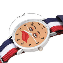 Lade das Bild in den Galerie-Viewer, Personalisierte Armbanduhr mit dreifarbigem Nylon-NATO-Strap