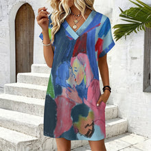 Lade das Bild in den Galerie-Viewer, Damen Freizeitkleid mit V-Ausschnitt und Umschlagärmeln – individuell bedruckbar