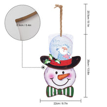 Lade das Bild in den Galerie-Viewer, Personalisiertes Türschild für Weihnachten aus Holz | Schneemann Willkommensschild