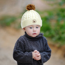 Lade das Bild in den Galerie-Viewer, Baby Strickmütze Kinder Winter Warme Mützen Beanie mit Foto Design Motiv Text selbst gestalten und bedrucken