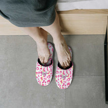 Lade das Bild in den Galerie-Viewer, Warme Winter Hausschuhe Pantoffel Vollformatdruck für Damen Frauen mit Foto Muster Text selbst gestalten und bedrucken