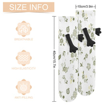 Lade das Bild in den Galerie-Viewer, Hand hält Socken Damen Herren mit Foto Design Motiv Text selbst gestalten und bedrucken