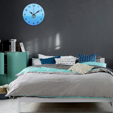 Lade das Bild in den Galerie-Viewer, Einfachheit Holz Wanduhr jetzt online selbst gestalten und bedrucken