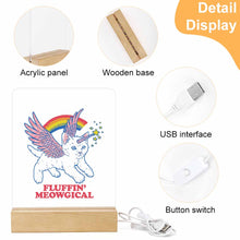 Lade das Bild in den Galerie-Viewer, Nachtlicht aus Acryl (quadratischer Holzsockel) mit Foto Text selbst gestalten und bedrucken