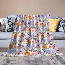 Lade das Bild in den Galerie-Viewer, Tagesdecke Kuscheldecke Wohndecke Flanell Sofadecke Home Living für Zuhause und unterwegs mit Foto Design Motiv Text selbst gestalten und bedrucken (Vertikale Version)