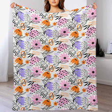 Lade das Bild in den Galerie-Viewer, Tagesdecke Kuscheldecke Wohndecke Flanell Sofadecke Home Living für Zuhause und unterwegs mit Foto Design Motiv Text selbst gestalten und bedrucken (Vertikale Version)