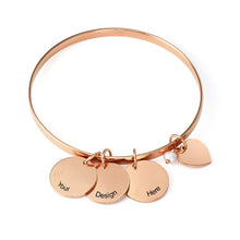 Lade das Bild in den Galerie-Viewer, Personalisierter Armreif mit gravierten Anhängern S0028 mit 18K Gold Roségold Vergoldung selbst gestalten