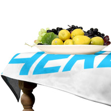 Lade das Bild in den Galerie-Viewer, Tischdecke mit Foto 55''×55'' 60''×60'' selbst gestalten und bedrucken