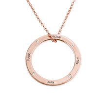 Lade das Bild in den Galerie-Viewer, Personalisierte ringförmige Familienkette X0059 mit Zirkonias mit Gravur in Sterling Silber mit 18K Gold Roségold Vergoldung Länge verstellbar selbst gestalten
