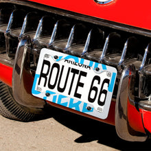 Lade das Bild in den Galerie-Viewer, Kennzeichenhalter / Auto Nummernschild Halterung / Kennzeichenrahmen mit Vier flache Löcher ( ein Paar ) mit Foto selbst gestalten und bedrucken