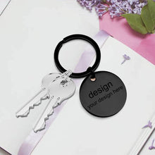 Lade das Bild in den Galerie-Viewer, Schlüsselanhänger Metall Anhänger aus Titan Stahl (fünf Stil verfügbar) mit Namen Gravur selbst gestalten