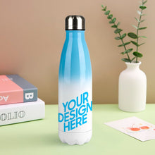 Lade das Bild in den Galerie-Viewer, 500ml Cola Flasche mit Farbverlauf Blau / Rosa mit Fotos Muster Text Logo selbst gestalten und bedrucken