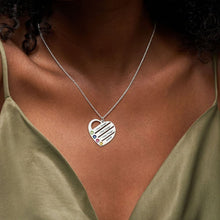 Lade das Bild in den Galerie-Viewer, 925 Sterling Silber Halskette mit Herz-Form Anhänger mit Zirkonia mit Gravur Buchstaben nach Wünsche selbst gestalten