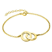 Lade das Bild in den Galerie-Viewer, Claire Armband S0020 mit zwei verschlungenen Ringen mit Gravur selbst gestalten