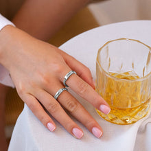 Lade das Bild in den Galerie-Viewer, Personalisierter Kupfer Name Chain Ring J0008 mit Namen Gravur selbst gestalten