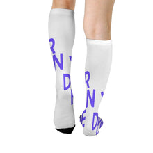 Lade das Bild in den Galerie-Viewer, Socken Sportsocken lang Damen Herren mit Allover Print mit Foto Design Motiv Text selbst gestalten und bedrucken