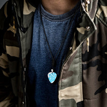 Lade das Bild in den Galerie-Viewer, Herren Retro Plektrum Halskette mit Anhänger aus Edelstahl mit Foto Namen Logo selbst gestalten und bedrucken