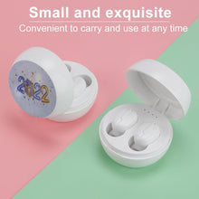 Lade das Bild in den Galerie-Viewer, Bluetooth Kopfhörer Ohrhörer Headset mit Ladestation mit Logo Motiv oder Foto selbst gestalten und bedrucken