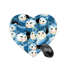 Lade das Bild in den Galerie-Viewer, Herzförmiges Mauspad mit Foto Text selbst gestalten und bedrucken