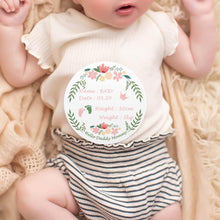 Lade das Bild in den Galerie-Viewer, Holz Geburtstafeln Geburtskarte Geburtsschilder Rund des Babys mit Fotos Muster Text Logo selbst gestalten und bedrucken
