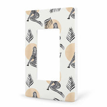 Lade das Bild in den Galerie-Viewer, Lichtschalterplatte mit Fotos Muster Text Logo selbst gestalten und bedrucken