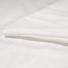 Lade das Bild in den Galerie-Viewer, Quadratischer Plüsch Kissenbezug Kuschelkissen Kissenhülle 45 × 45 cm einseitiger Druck mit Foto selbst gestalten und bedrucken