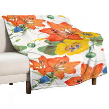 Lade das Bild in den Galerie-Viewer, Personalisierte Handwerk Fotodecke Collage Tagesdecke Kuscheldecke mit Fotos Muster Text Logo selbst gestalten und bedrucken (Vertikale Version)