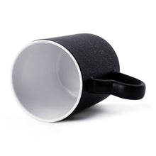 Lade das Bild in den Galerie-Viewer, Fototasse Farbwechselbecher schwarze magic Tasse Zaubertassen mit Foto Text selbst gestalten und bedrucken