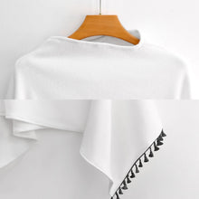 Lade das Bild in den Galerie-Viewer, Poncho Strickcape mit Fransen Halsschal Schal in hochwertiger Ausführung MY07 für Damen Frauen mit Foto Muster Text selbst gestalten und bedrucken