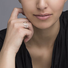 Lade das Bild in den Galerie-Viewer, Damen / Herren Kupfer Ring Ineinandergreifender Herzring mit Gravur mit gelbem blauem Zirkonia J0004 selbst gestalten