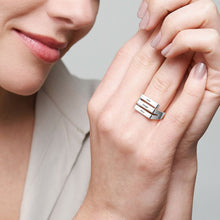 Lade das Bild in den Galerie-Viewer, Personalisierter 925er Sterling Silber Trio Ring J0013 mit Gravur selbst gestalten