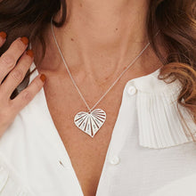 Lade das Bild in den Galerie-Viewer, Personalisierte Damen Halskette Familienkette mit Anhänger X0020 aus 925 Sterling Silber mit Zirkonias und Gold- / Roségold-Beschichtung mit Gravur selbst gestalten