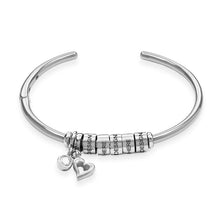 Lade das Bild in den Galerie-Viewer, 925 Sterling Silber Damen Charm Armband Armreif mit Charms Anhänger mit Gravur mit 18K Gold Roségold Vergoldung Offener Armreif S0005 selbst gestalten