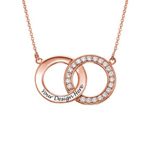 Lade das Bild in den Galerie-Viewer, Interlocking Circle Halskette mit Zirkonias X0079 mit Gravur selbst gestalten