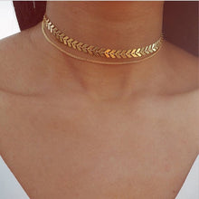 Lade das Bild in den Galerie-Viewer, Modeschmuck Collier Persönlichkeit Anhänger Halskette Beauty and the Beast Schmuck