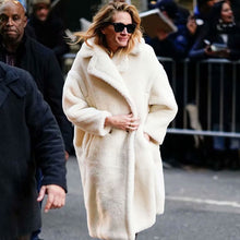 Lade das Bild in den Galerie-Viewer, Herbst und Winter Damen beige Mode dicke warme Kaschmirjacke