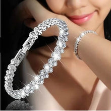 Lade das Bild in den Galerie-Viewer, Frauen Kristall Herz Charm Armband