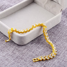 Lade das Bild in den Galerie-Viewer, Frauen Kristall Herz Charm Armband