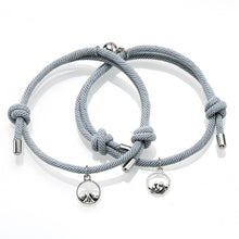 Lade das Bild in den Galerie-Viewer, Roter und schwarzer Seilnetzmagnet, der Paararmband anzieht