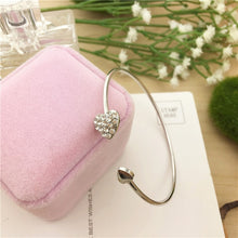 Lade das Bild in den Galerie-Viewer, 2021 Kristall Doppelherzbogen öffnen Damen Armband Schmuck Geschenk