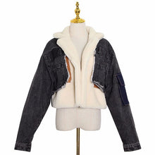 Lade das Bild in den Galerie-Viewer, TTWTWINSTYLE Lammwolle Denim Damen Revers Langarm Fransen Freizeitjacke