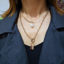 Lade das Bild in den Galerie-Viewer, Barock Perlen Metall Anhänger Halskette