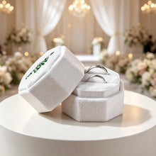 Lade das Bild in den Galerie-Viewer, Velvet Jewelry Box St. Patrick's Day
