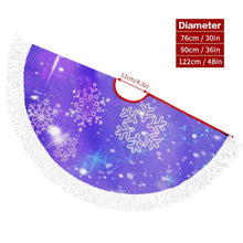 Lade das Bild in den Galerie-Viewer, Personalisierbare Weihnachtsbaumdecke | Beidseitig bedruckt &amp; mit Quasten

