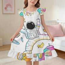 Lade das Bild in den Galerie-Viewer, Floral Edge Nightgown Astronauts, Spaceflights, Spaceships, Children's Fun
